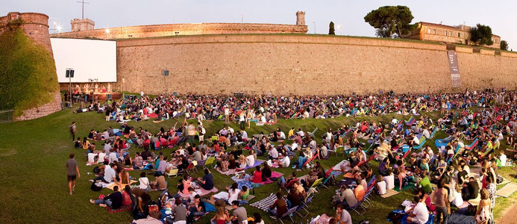 sala montjuic cinema a la fresca barcelona