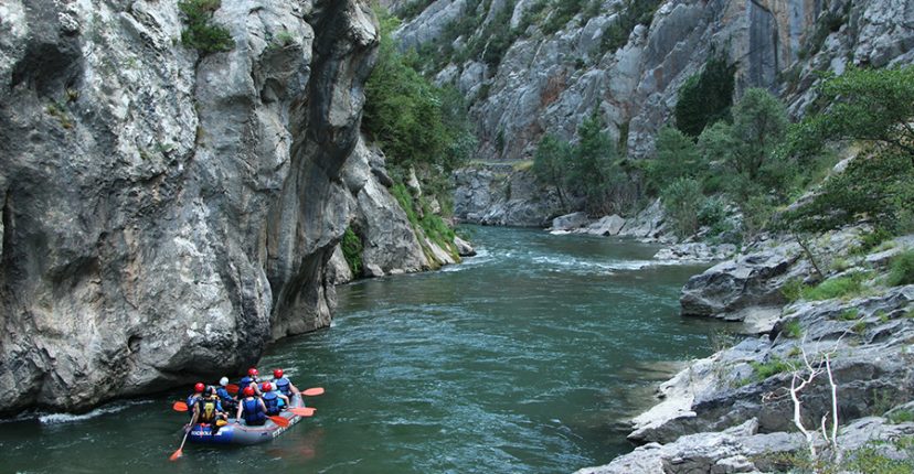 deportes de aventura rafting noguera pallaresa