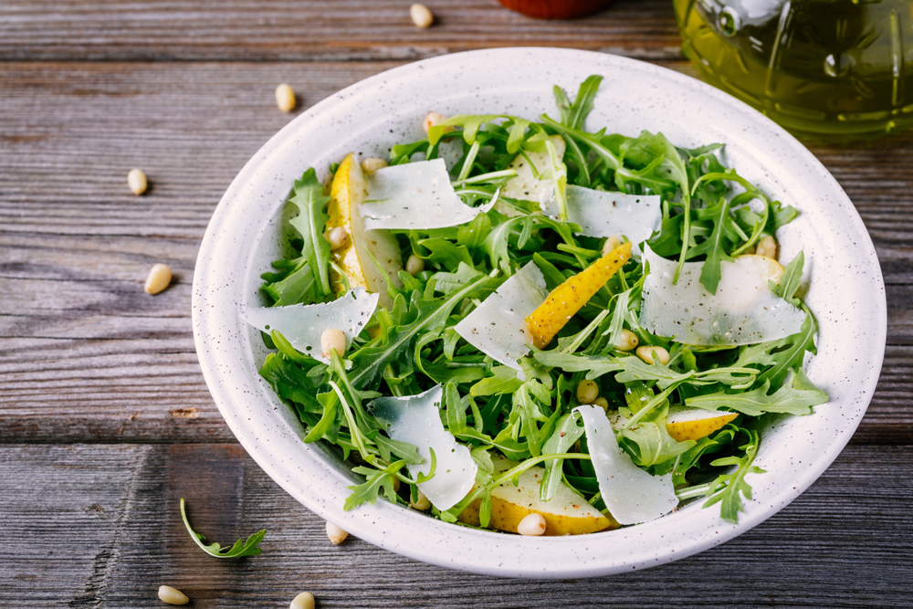 receta de ensalada de verano de rúcula con pera