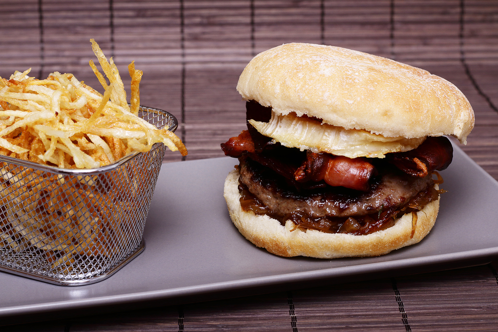 hamburguesa aliments a evitar després d'entrenar