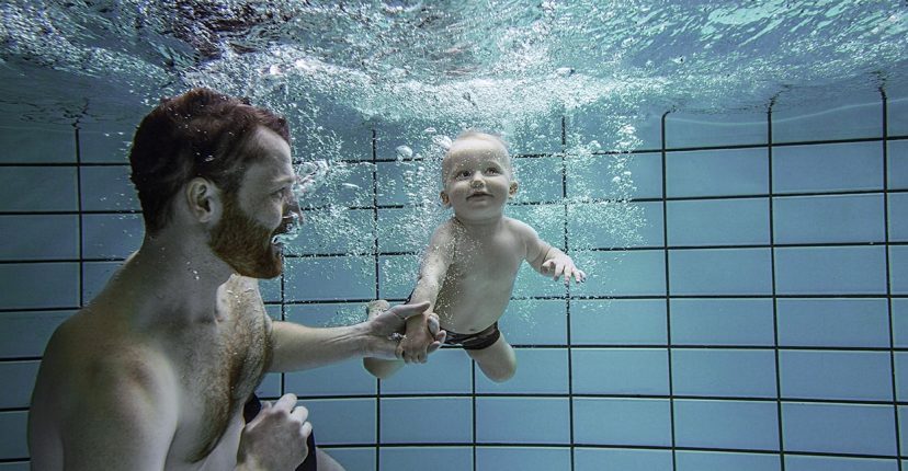 beneficios de la natación para bebés